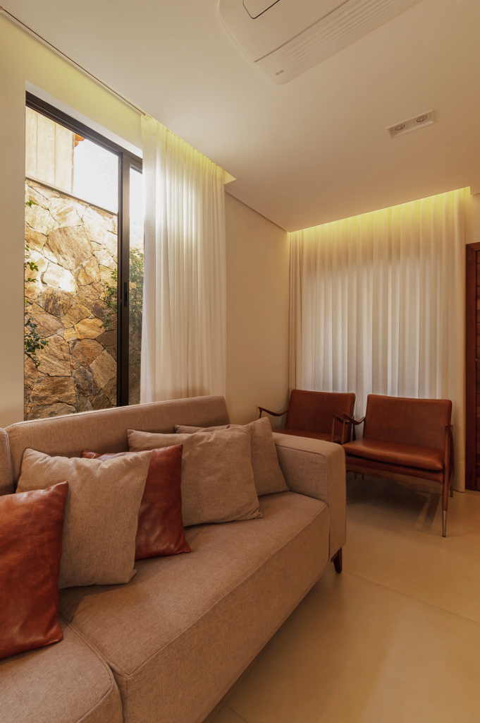 fita led embutida na sanca para conforto visual